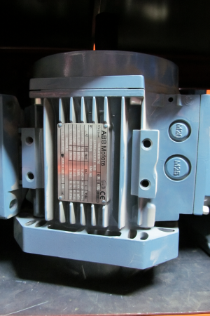 ABB سری M2AA – مدل 090SB - تصویر 1